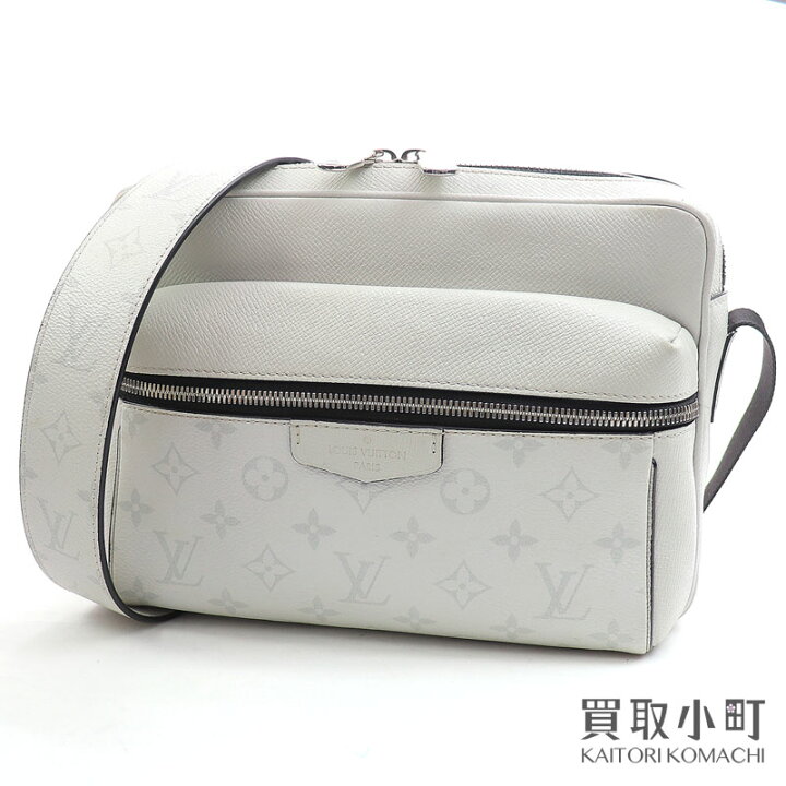 Louis Vuitton 引い タイガラマアウトドアメッセンジャーPM 