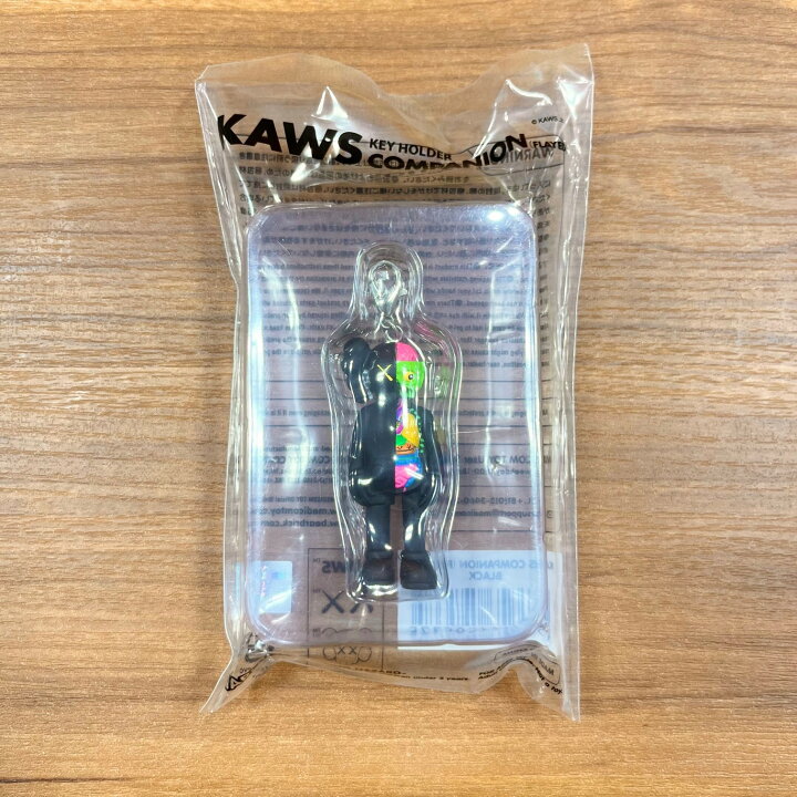 楽天市場】カウズ コンパニオン・KAWS COMPANION (FLAYED) KEYHOLDER 