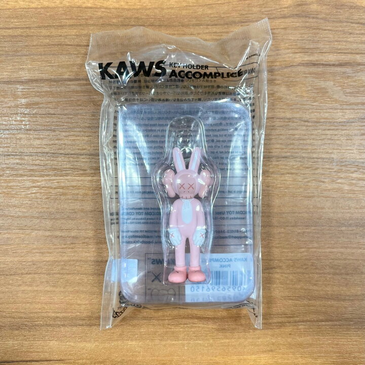 楽天市場】カウズ コンパニオン・KAWS COMPANION (FLAYED) KEYHOLDER 