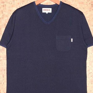 ANIMALIA �m�A�j�}���A�n T�V���cAN17S-CS04 WATER FRONT-V NECKED