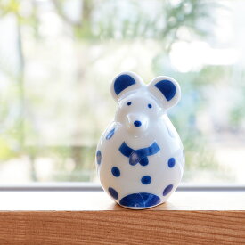 LisaLarson リサ・ラーソン 陶器 せっせとねずみ【波佐見焼 2020 ネズミ 干支 置物 子 可愛い かわいい 北欧雑貨 リサラーソン 小物 おしゃれ 十二支 ねずみ の 置物 2020年 鼠 ギフト 誕生日 プレゼント お正月 正月飾り オブジェ 干支シリーズ】