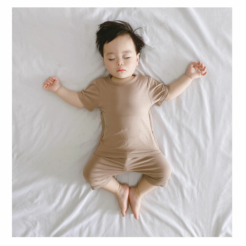 赤ちゃんの寝る時の服装｜1歳児に着せたい！夏の暑さや寝汗に適したパジャマのおすすめは？