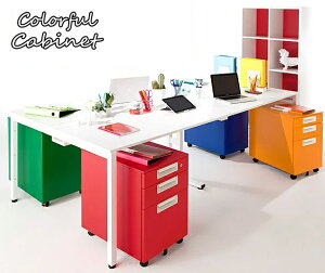 ビビットカラー&パステルカラー2トーンスチールキャビネットデスク下やオフィスの整理に便利鍵付きで安心オールロック管理キャスター付きで移動も楽々ペントレー付き3段ワゴンライト