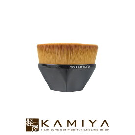 【LINE登録で300円クーポン】シュウウエムラ アトリエメイド ペタル55 ファンデーション ブラシ|ブラシ ファイバーブラシ リキッドファンデーション用ブラシ ベストセラー 人気 おすすめ クチコミ ランキング サロン専売品 美容院専売