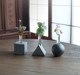 瓦の一輪挿し 花器 花瓶 フラワーベース[ 瓦の花瓶 伝統工芸 いぶし銀 焼き物 陶器 三州瓦 日本製 シンプル ナチュラル ]