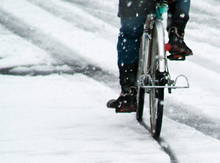 楽天市場 自転車 スノータイヤ 24ｘ13 8 1本 Irc 雪道用 自転車タイヤ ささら 冬用 スタッドレスタイヤ 1本入り 西 と 自転車のメイト 電動自転車も