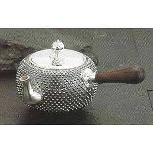 yz␻@}{itjی^A@o220-05