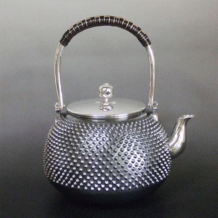 楽天市場】日本製 茶道具【純銀製 銀瓶 4.7寸】新型 銀 銀瓶 鉄瓶 日本