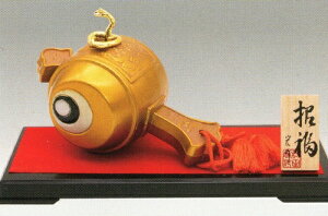 干支置物 2025年 巳年  干支飾り 招福A 村田宏作 H12 (紙箱 P台 木札 メルトン付) 合金製 「寸法」高さ12×幅17.2×奥行10cm P台 幅27.5×奥行12.5cm