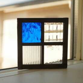 ステンドグラス パネル 住宅用 小さな格子2×2 ブルー 〔9cm×9cm〕