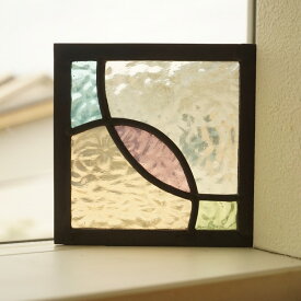 ステンドグラス パネル 住宅用 ひし形向き扇と楕円 淡い色の組み合わせ 〔12cm×12cm〕