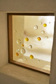 フュージング 住宅用ガラスパネル ガラス玉シリーズ 3種類のイエローとクリア 18cm×18cm 【ステンドグラス工房直販 ドア 扉 明かり採り 壁埋め込み 小窓 新築 改築 新生活 リフォーム インテリア 建材パーツ 空間アクセント 室内装飾 壁装飾】