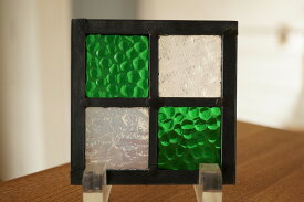 ステンドグラス パネル 住宅用 格子2×2小 グリーンプチ 〔9cm×9cm〕