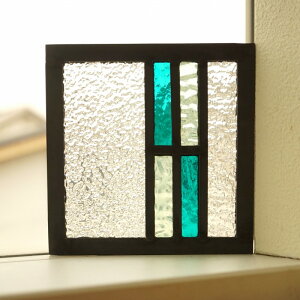 ステンドグラス パネル 住宅用 市松ライン グリーン×淡グリーン×クリア 4種のガラス 12cm×12cm 【ステンド 室内窓 壁埋め込み 小窓 緑 スクエア 明かり採り 新築 改築 新生活 リフォーム イン