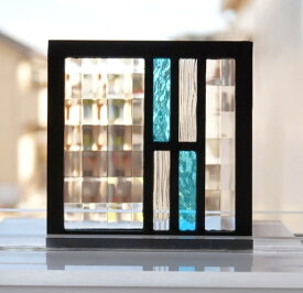 ステンドグラス パネル 住宅用 市松ライン 水色×クリア 3種のガラス 〔12cm×12cm〕