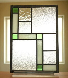 ステンドグラス 住宅用 14のスクエア グリーン×クリア 25cm×35cm 訳あり 【ステンド 室内窓 壁埋め込み 明り採り 新築 改築 新生活 リフォーム インテリア 建材パーツ 空間アクセント 室内装
