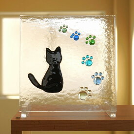 フュージング 住宅用ガラスパネル ねこと肉球 20cm×20cm 【ステンドグラス工房直販 ドア 扉 スクエア 動物 明かり採り 壁埋め込み 小窓 新築 改築 新生活 リフォーム インテリア 建材パーツ 空間アクセント 室内装飾 壁装飾】