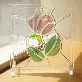 一点もの フュージング 住宅用ガラスパネル ピンクのバラ クリアガラスの背景 20cm×20cm 【ステンドグラス工房直販 ドア 扉 スクエア 花 姫 可愛い 明かり採り 壁埋め込み 小窓 新築 改築 新生活 リフォーム インテリア 建材パーツ 空間アクセント 室内装飾 壁装飾】