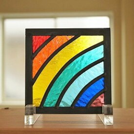 ステンドグラス パネル 住宅用 虹 12cm×12cm　【ステンド 室内窓 壁埋め込み 神秘的 小窓 明かり採り 新築 改築 新生活 リフォーム インテリア 建材パーツ 空間アクセント 室内装飾 壁装飾】