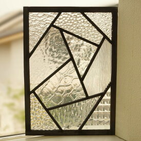 ステンドグラス パネル 住宅用 斜めライン 10種のクリア 長方形 20cm×28cm【ステンド 室内窓 壁埋め込み 小窓 カラーレス 明かり採り 新築 改築 新生活 リフォーム インテリア 建材パーツ 空間アクセント 室内装飾 壁装飾】