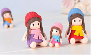 ミニ人形 4色帽子女の子 小 ウェディング ウェルカム テラリウム フィギュア ミニ人形 ドールハウス テラリウム コケリウム ジオラマ 箱庭 かわいい おしゃれ ワークショップパーツ 苔盆栽