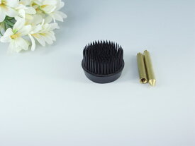 剣山 黒色 5号(4.9センチ) 丸型 足付き 【生け花 いけばな フラワーアレンジメント 華道具 花留め 生け花用品 園芸 ガーデニング】
