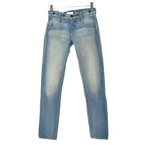 LEVIS RED