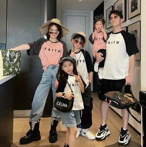 親子ペアtシャツ ペアルック 半袖 Tシャツ トップス 夏 男の子 女の子 パパ ママ 娘 息子 メンズ レディース キッズ Tシャツ 親子コーデ 兄弟 姉妹 夏服 子供服 家族 ペア カップル ペアルック