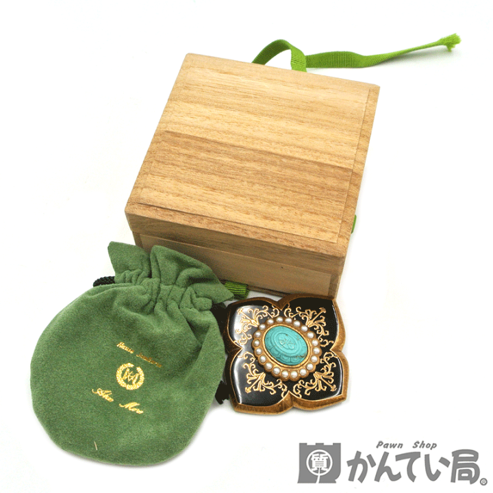 AKIO MORI(アキオ モリ) ラーヴァカメオブローチ 箱付き 楽天市場】Akio Mori【アキオ モリ】蒔絵ブローチ ブラック ジュエリー