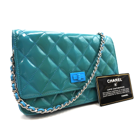 楽天市場】CHANEL【シャネル】ビコローレ 二つ折り財布 ココマーク