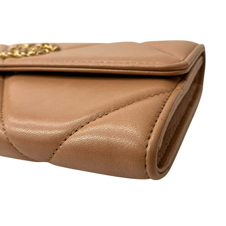 楽天市場】【中古】｜CHANEL シャネル AP0955 CHANEL19 ロングフラップ  