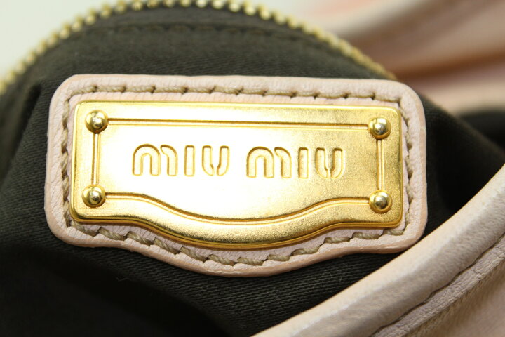 楽天市場】MIU MIU RR1358 ワンハンドショルダー 2WAYバッグ 