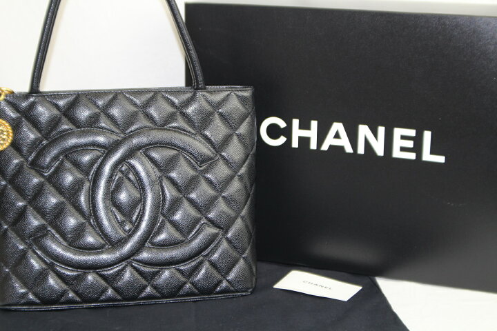 楽天市場】【箱・布袋あり☆】CHANEL シャネル 復刻トート A01804 