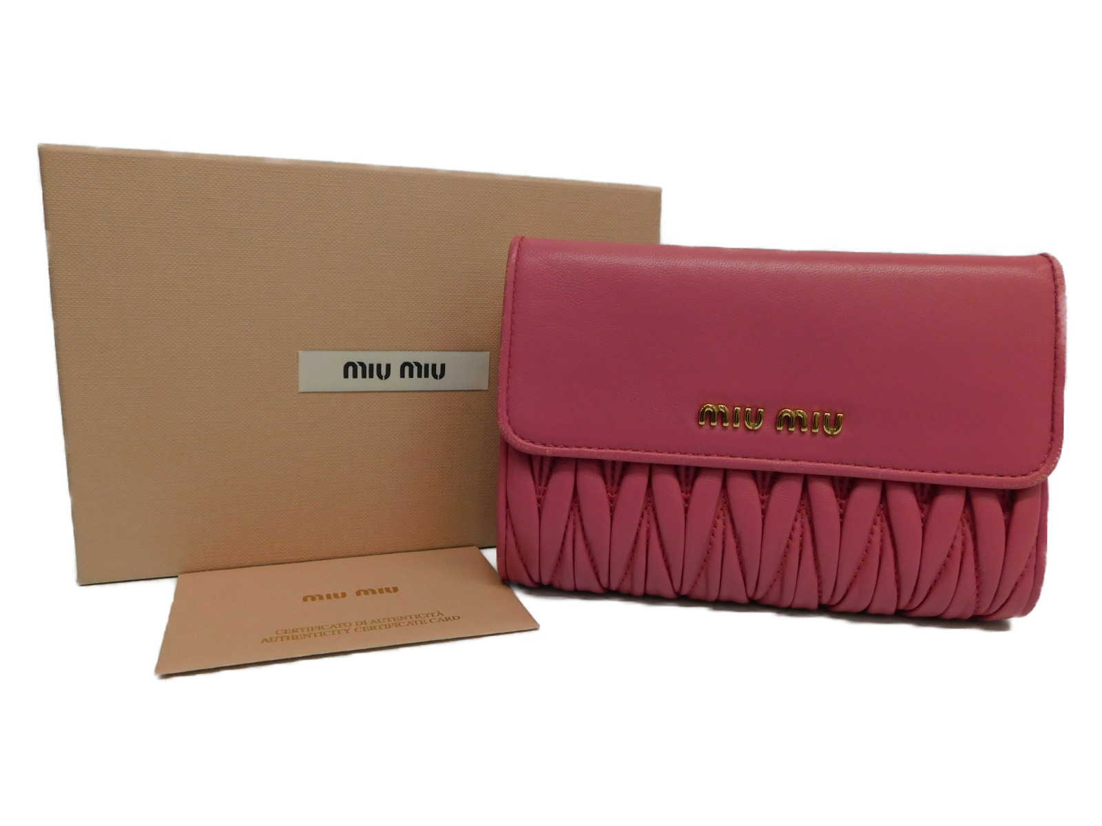 楽天市場】miumiu ミュウミュウ 二つ折り財布 5ML225 ピンク系 