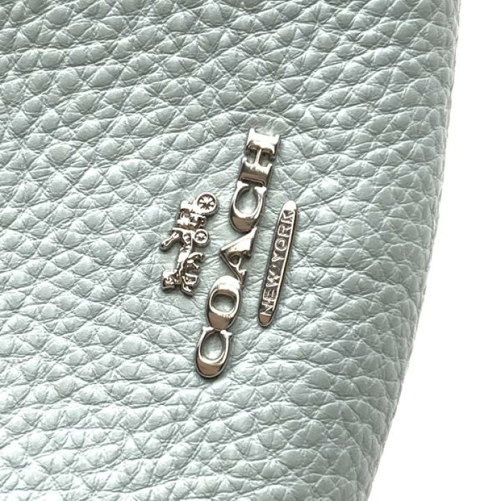 楽天市場】COACH コーチ C8334 がま口 ノラ キスロック カラーブロック 