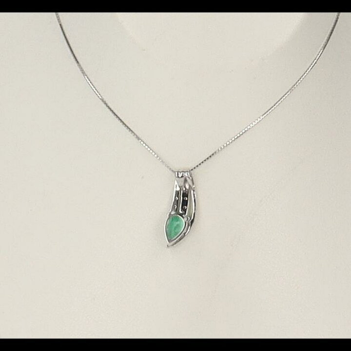 楽天市場】K18WG エメラルド・ダイヤモンド付ネックレス E0.74ct/D0 