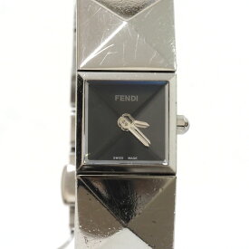 N【中古品】【FENDI】【フェンディ】クォーツ時計　4250L　ステンレス　ブラック文字盤　腕回り約15cm　レディース　可愛い　ピラミッド型　バングルウォッチ　普段使い　箱付属　送料無料 特別価格 質屋かんてい局那須塩原店★3100259-1n