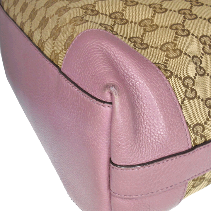 GUCCI アンダーアームバッグ　グッチ 今日特価】Gucci グッチ アンダーアームバッグ ボックス付き