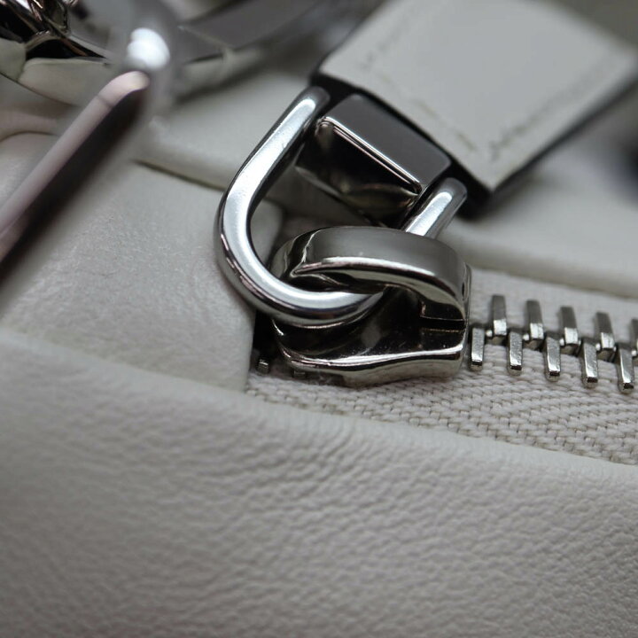 楽天市場】プラダ Prada 1BH190 トライアングルレザー ショルダー  