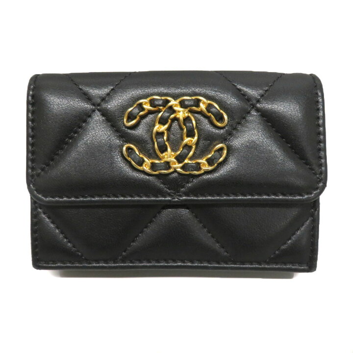 CHANELシャネル ディズヌフマトラッセブラックコンパクトウォレット