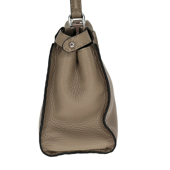 楽天市場】FENDI【フェンディ 】8BN290 1RM F04Y9 ピーカブー 