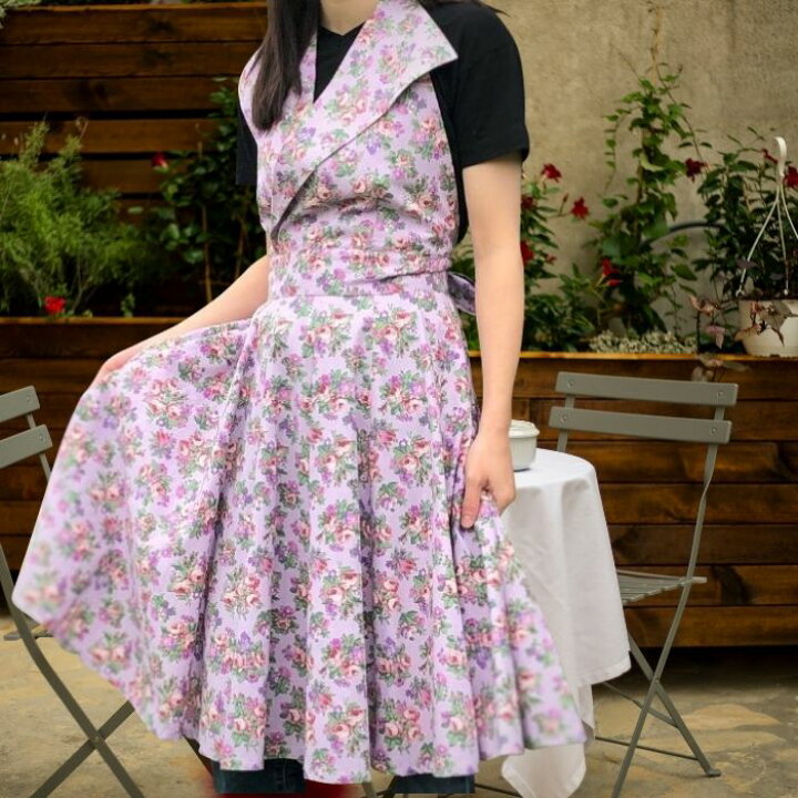 楽天市場 エプロン ブランド かわいい 高級 エプロンドレス おしゃれ エプロン フレアー ロングエプロン カシュクール ワンピース エプロン ミセス 大人 大きめ 長い 長め フレアースカート ロング 小花 柄 花柄 キッチン雑貨 結婚祝い ギフト プレゼント Kaoris Table