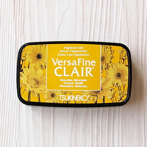ツキネコ バーサファイン・クレア ゴールデンメドウ/VersaFine・CLAIR Golden Meadow (VF-CLA-951) 牧草地の枯れ草のような黄(イエロー系)