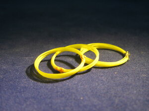 【三味線糸】富士糸 三の糸 太さ15〜12【送料込】1本の価格です