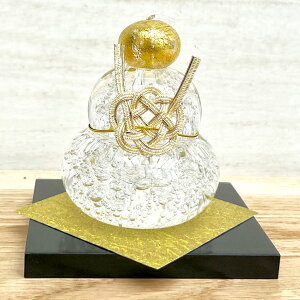 【訳あり品】 ガラス製鏡餅 水泡( 小) 無垢 敷板 梅結び 金 水引 飾り 金和紙付き 箱入り