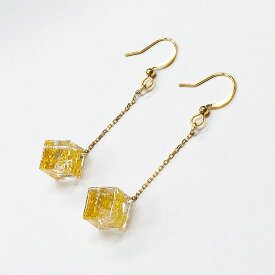 楽天市場 ピアス レジン キューブの通販