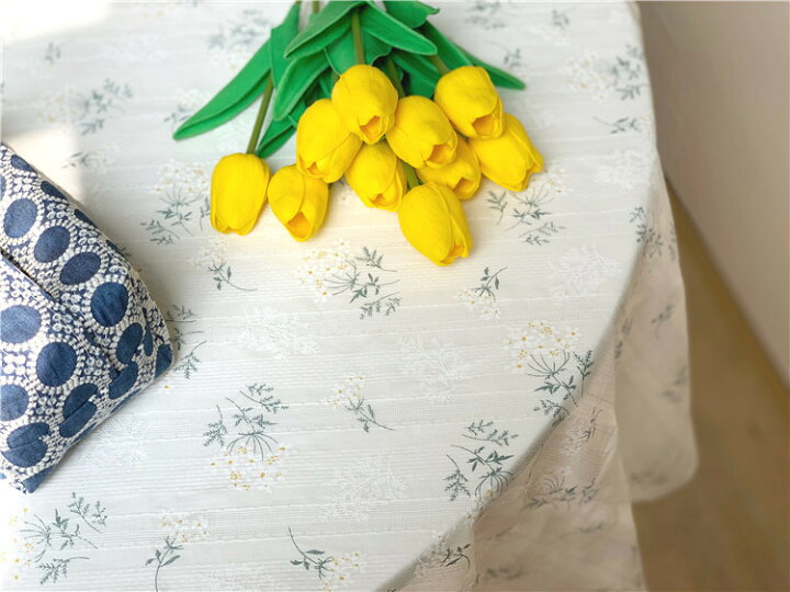 楽天市場 テーブルクロス 花柄 レース 刺繍 白 ホワイト フレア フリル フラワー 北欧 韓国 おしゃれ 雑貨 アンティーク 布 かわいい ピクニック シート カフェ マット 四角 長方形 90cm 140cm レトロ 生地 背景 Kathina