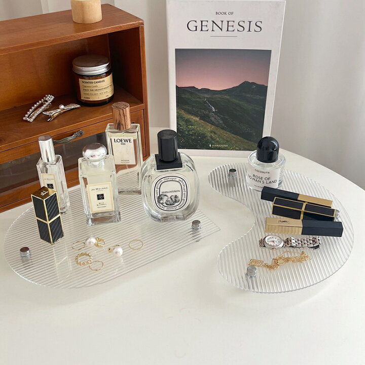 楽天市場 マルチ プレート トレイ 透明 クリア アクリル シルバー 韓国 雑貨 インテリア 北欧 丸 円 おしゃれ 大きい ディスプレイ 収納 小物入れ アクセサリー 鍵 香水 化粧品 置物 キャンドル 花瓶 Kathina 楽天市場 マルチ プレート トレイ 透明 クリア アクリル シルバー 韓国 雑貨 インテリア 北欧 丸 円 おしゃれ 大きい ディスプレイ 収納 小物入れ アクセサリー 鍵 香水 化粧品 置物 キャンドル 花瓶 Kathina