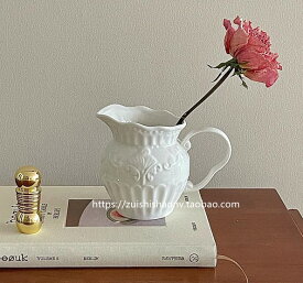 アンティーク　花瓶　陶器　一輪挿し　おしゃれ　かわいい　北欧　雑貨　韓国　インテリア　白　ホワイト　大きい　大きめ　小さい　小さめ　シンプル　玄関　卓上　無地　壺　コップ　模様　ヨーロピアン　瓶　可愛い