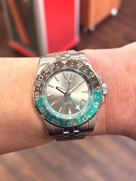 楽天市場】ZEEDA ジーダ DUAL-ZONE デュアルゾーン 40mm GMT搭載 自動 